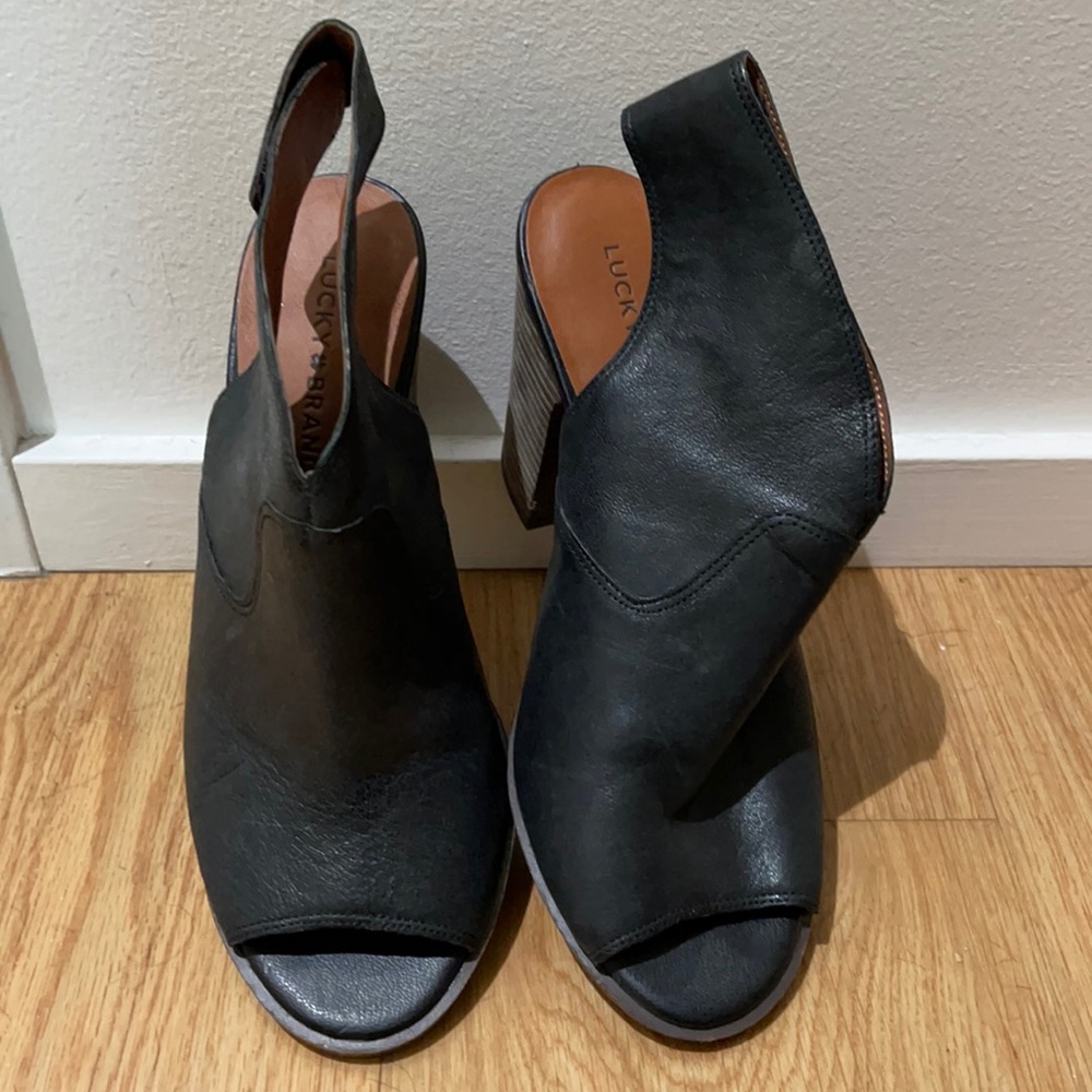 Women size 9 Lucky Brand heels